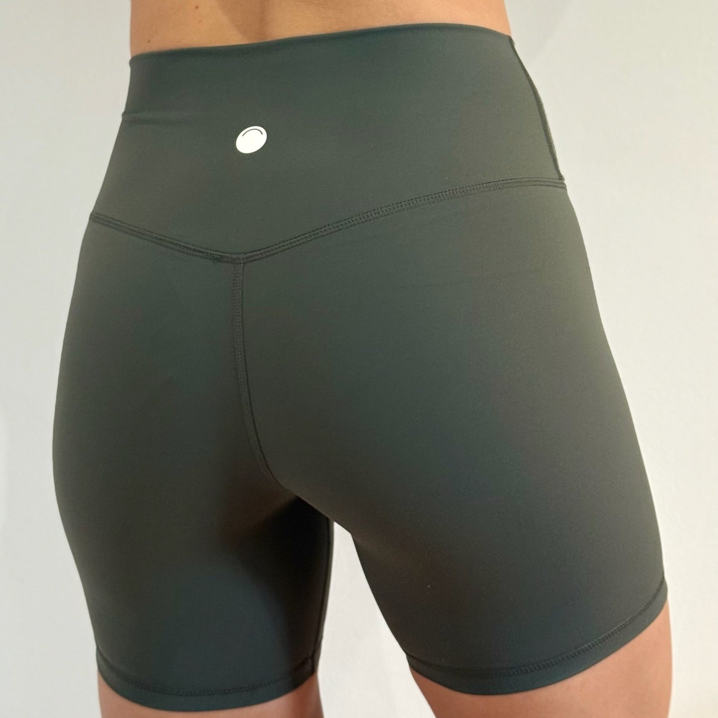 Biker Short Amanda (Verde Salvia)